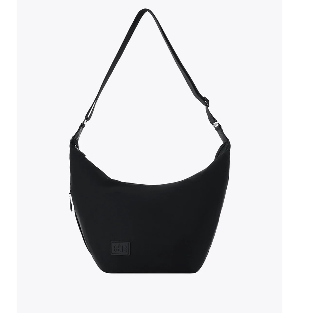NWT Beis Crescent Carry-all bag